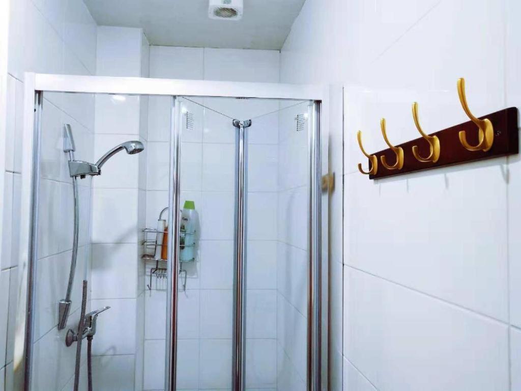Cozy Rooms With Share The Bathroom And Kitchen Brusel Exteriér fotografie